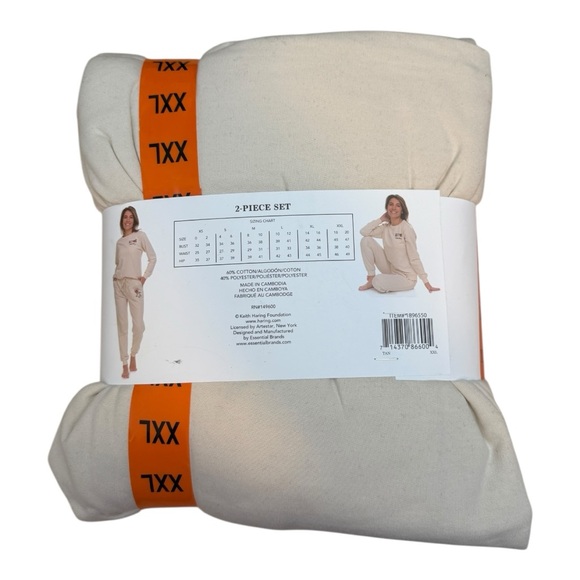 Keith Haring Women's 2 Piece Fleece Lounge Pajama Set, Long Sleeve Crew & Jogger - Picture 2 of 2